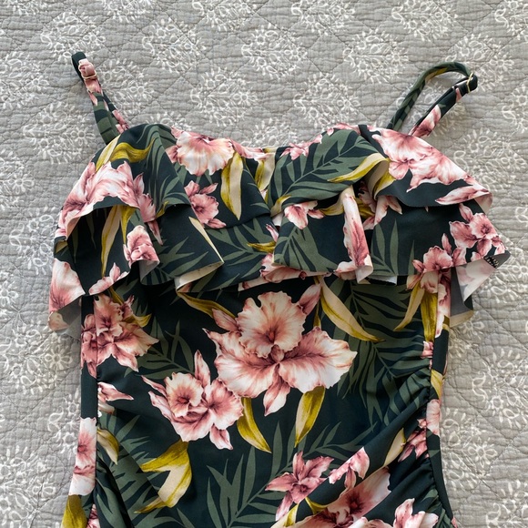 floral patterned one piece swimsuit! - Picture 1 of 5